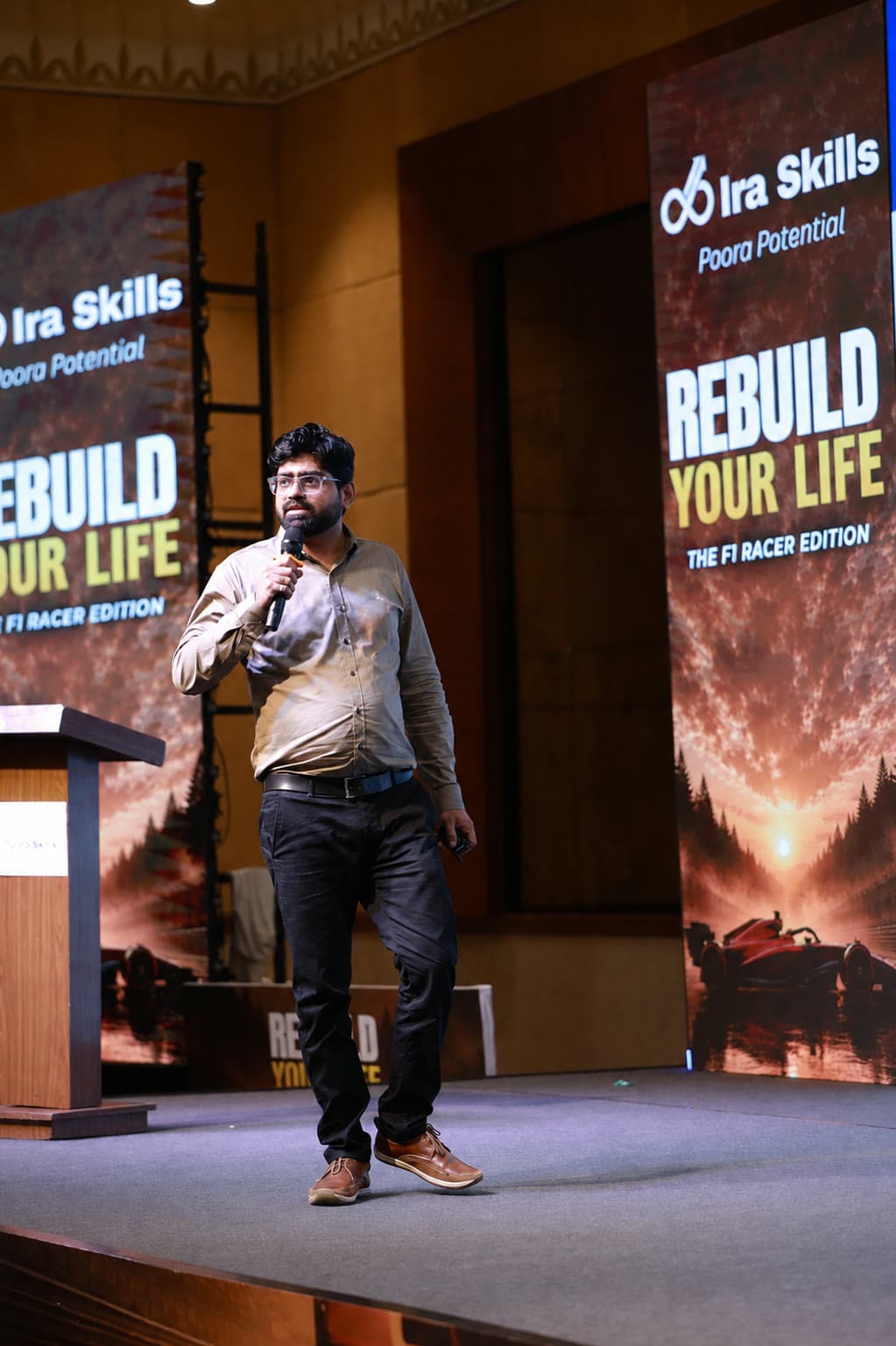 Hitesh Purohit presenting at Ira Skills Hall of Fame